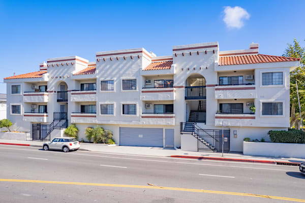 Lido Apartments - 3502 Jasmine Ave property